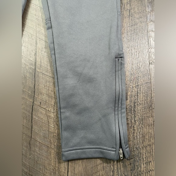 NEW | JORDAN Therma-Fit Boys Sweatpants - Picture 3 of 5